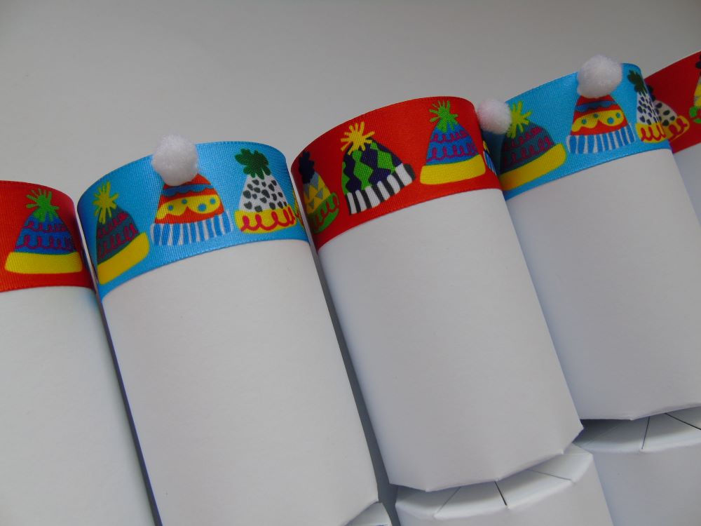 Honeycomb Christmas Crackers - Image 4