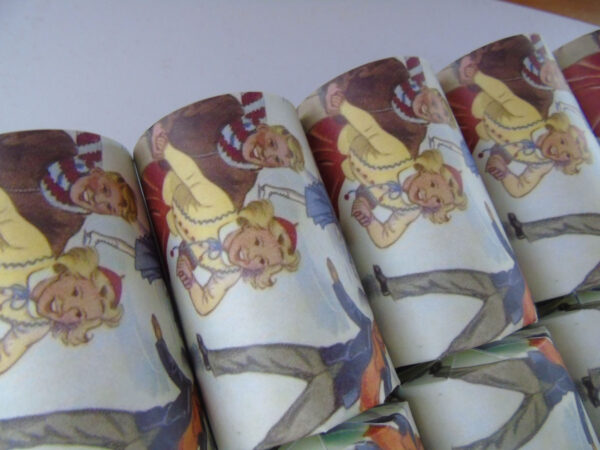 Vintage Skaters Christmas Crackers - Image 3